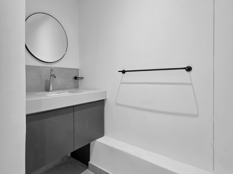 2 Bedroom Property for Sale in Claremont Western Cape